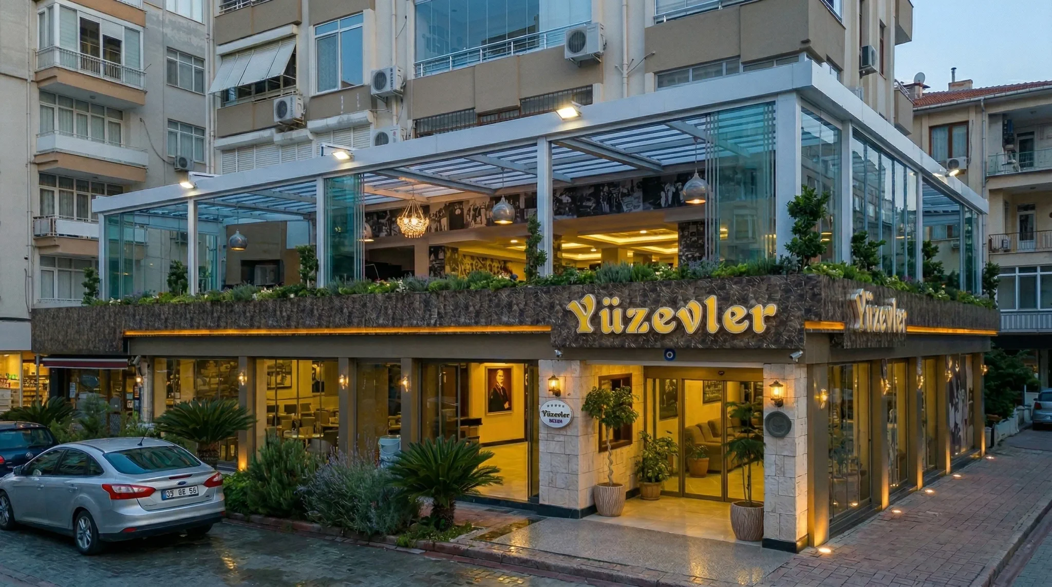 Yüzevler Kebap Adana - Cam Tavan Kış Bahçesi ve Katlanır Cam Restoran Terası