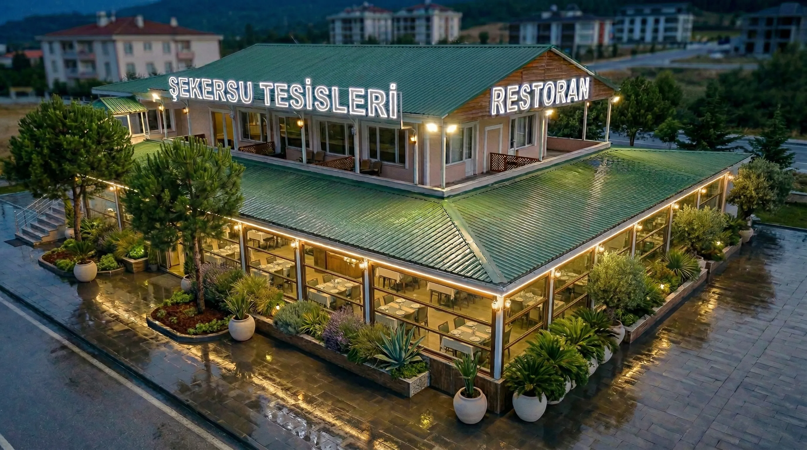 Şekersu Tesisleri Adana - Çepeçevre Motorlu Giyotin Cam Kapatma Sistemi