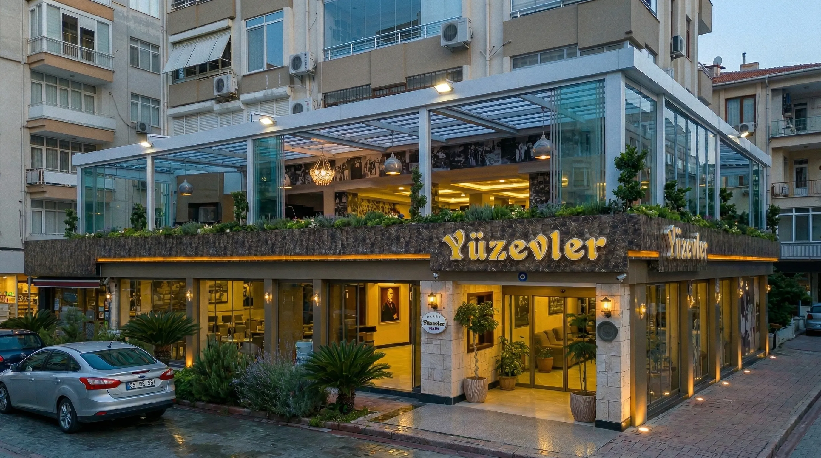 Yüzevler Kebap Adana - Cam Tavan Kış Bahçesi ve Katlanır Cam Restoran Terası